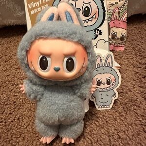 Pop Mart Exciting Macaron “Sea Salt Coconut” Labubu